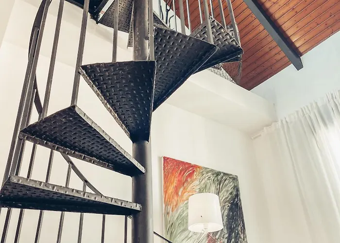 Panoramic Rooftop Duplex Retreat Heart Of Appartement