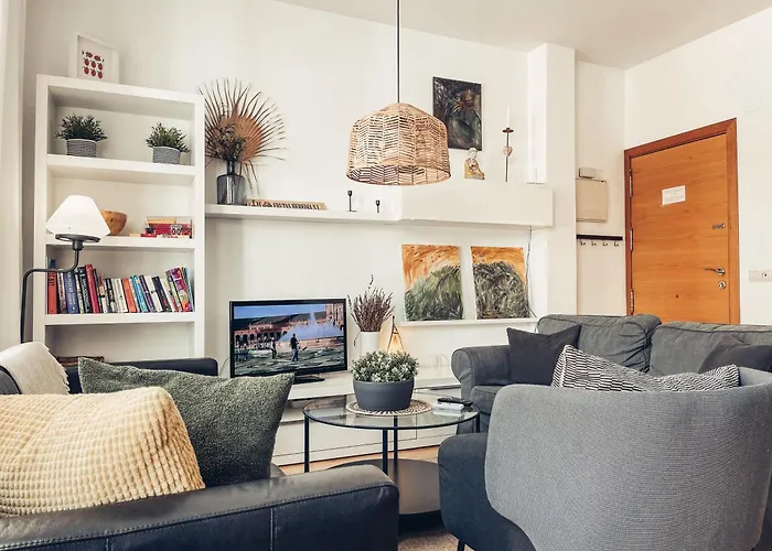 Panoramic Rooftop Duplex Retreat Heart Of Málaga